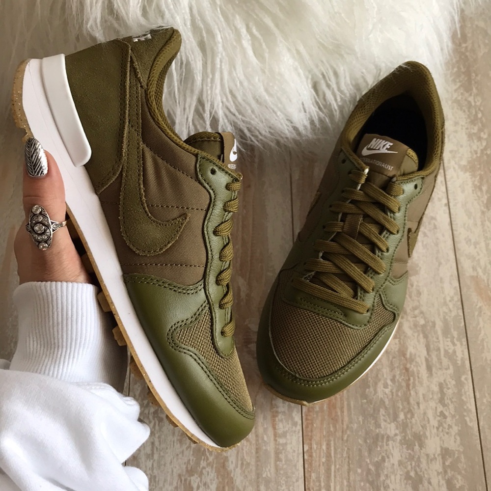 NWT陋Nike ID Internationalist Custom! - Picture 4 of 7